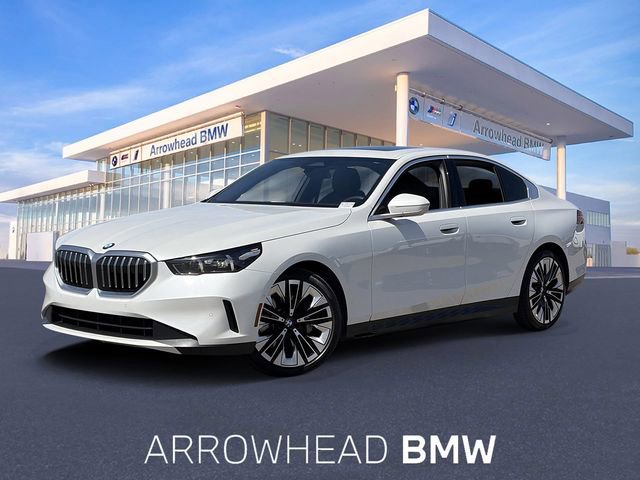 Certified 2025 BMW 530i RWD image 1