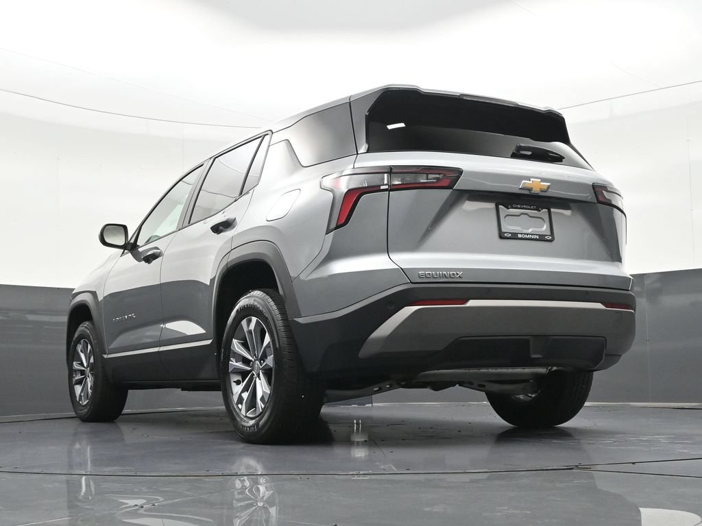 Used 2025 Chevrolet Equinox LT FWD image 27