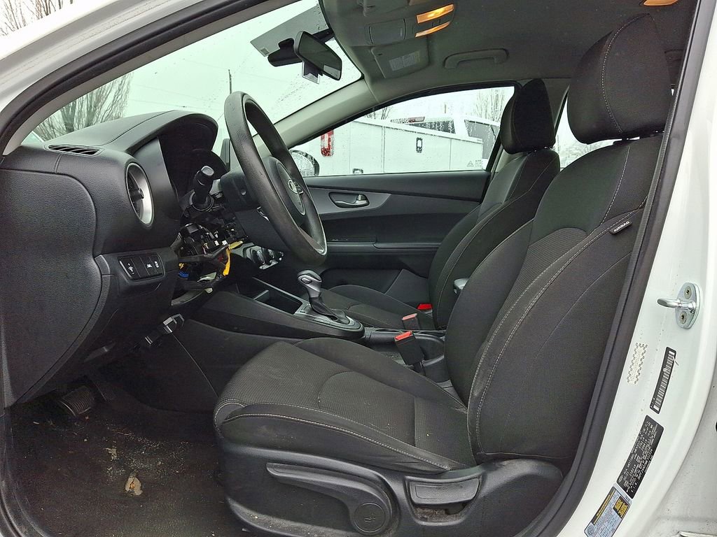 Used 2021 Kia Forte LXS image 12