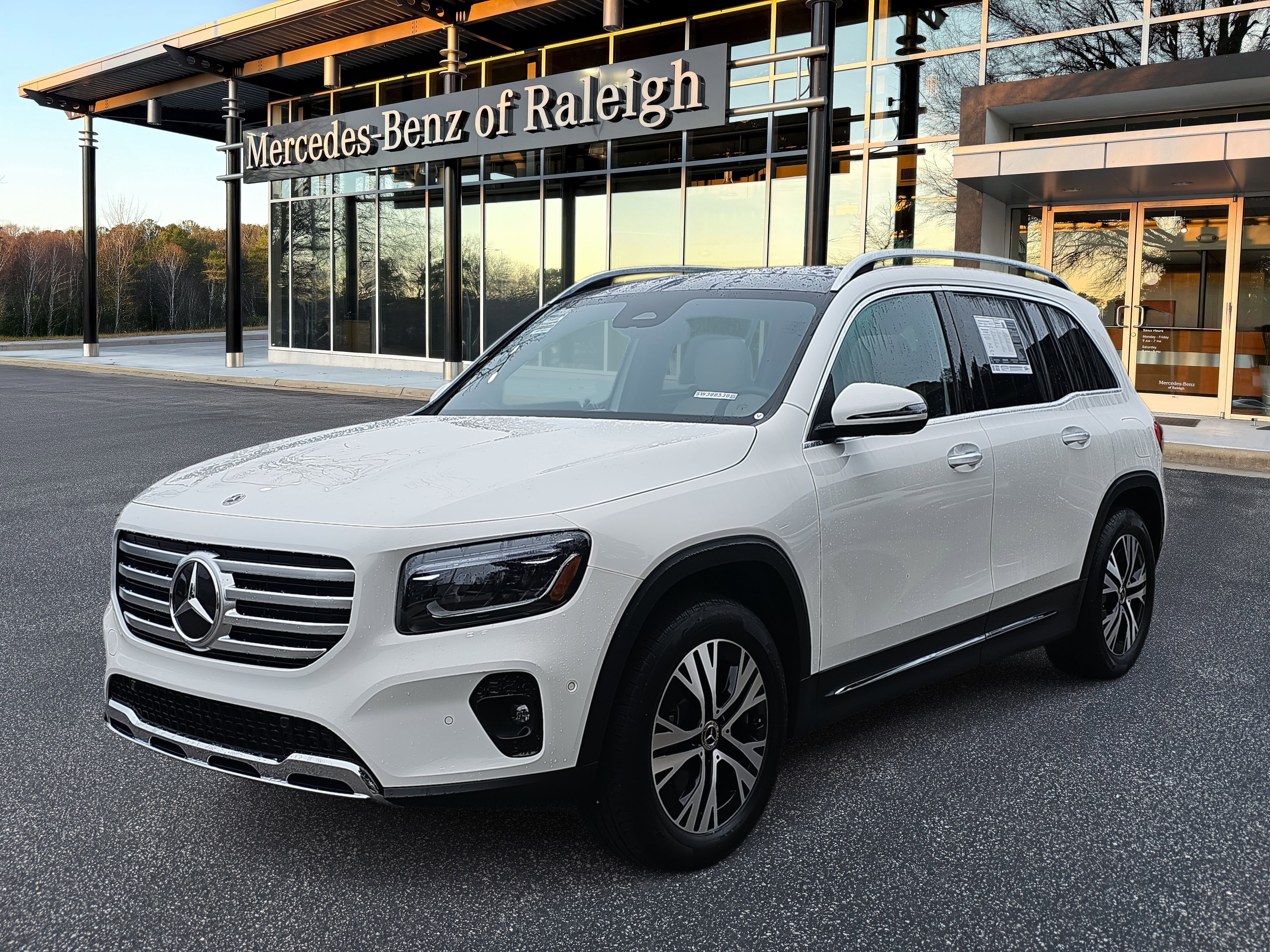 Certified 2025 Mercedes-Benz GLB 250 video 1