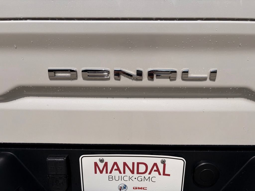 Used 2025 GMC Sierra 1500 Denali w/ Denali Reserve Package AWD/4WD image 32