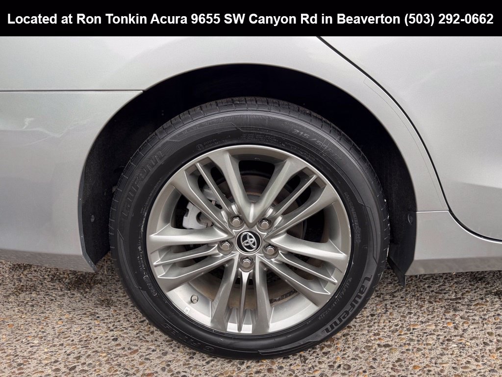 Used 2016 Toyota Camry SE FWD image 9