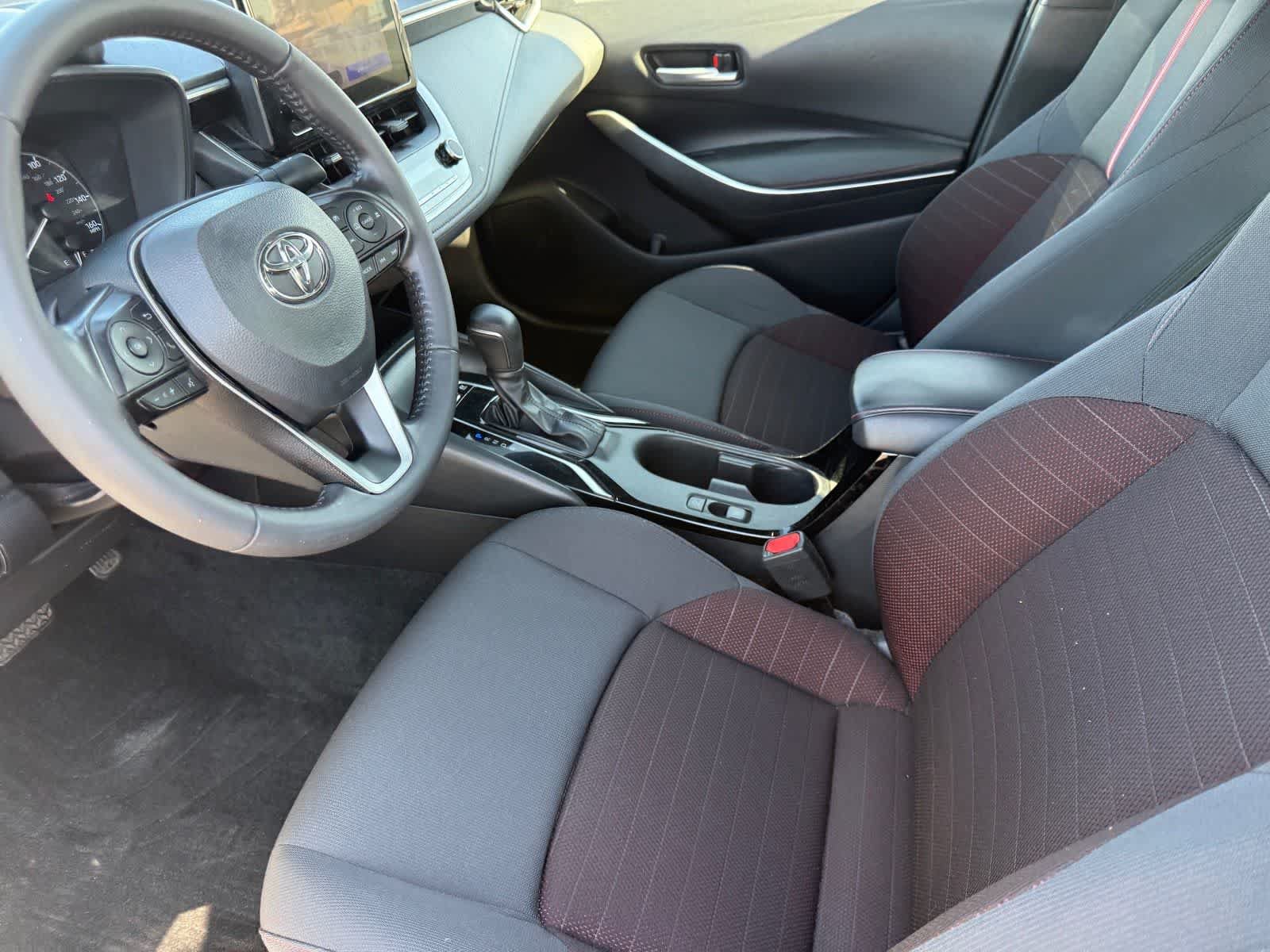 Used 2023 Toyota Corolla SE w/ SE Package FWD image 16