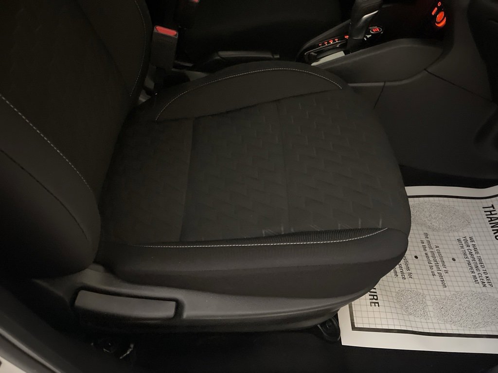 Used 2022 Nissan Kicks S image 37