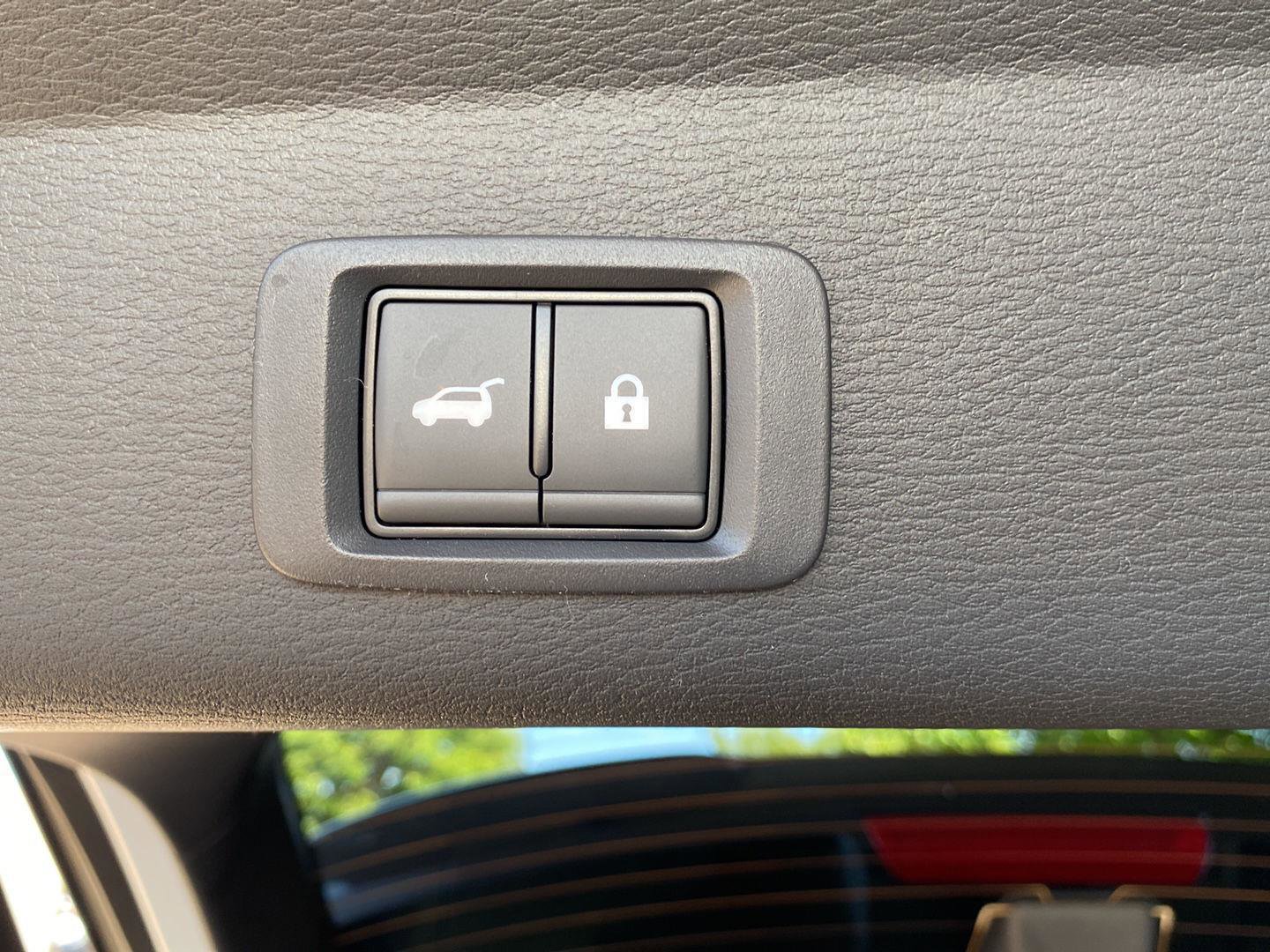 New 2026 Mitsubishi Outlander SEL AWD/4WD image 11