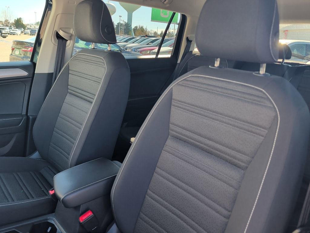 Used 2024 Volkswagen Tiguan S image 10