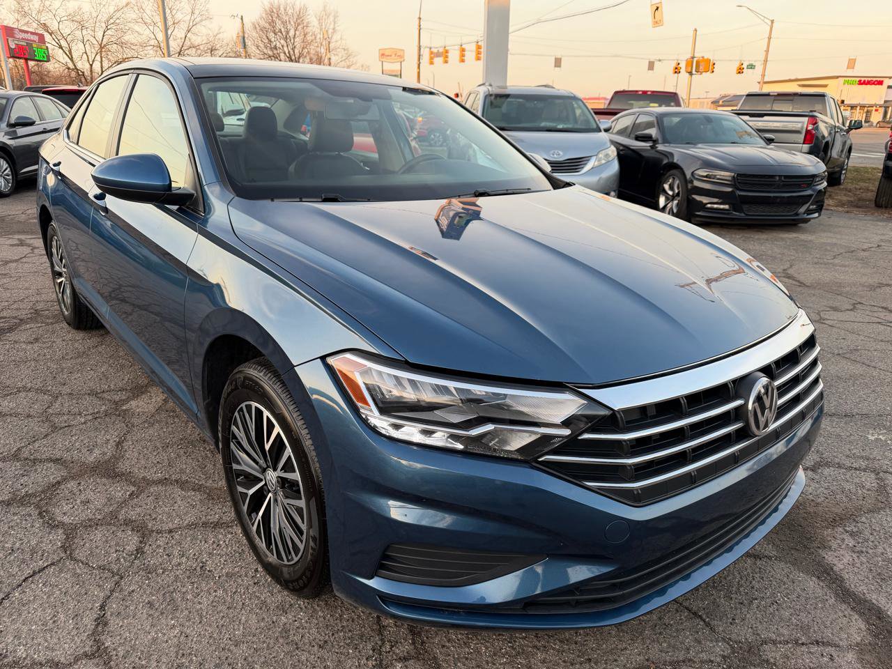 Used 2020 Volkswagen Jetta SE FWD image 12