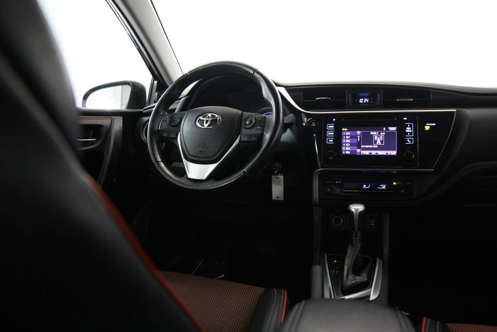 Used 2019 Toyota Corolla SE FWD image 10
