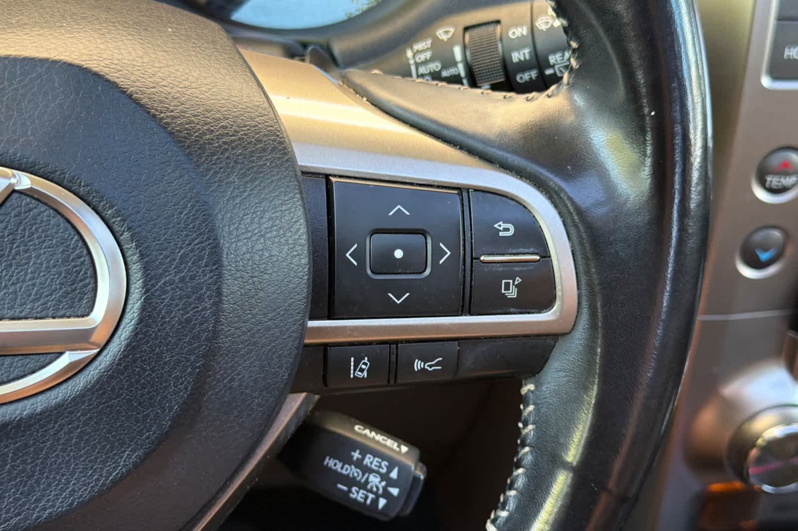 Used 2020 Lexus GX 460 Premium AWD/4WD image 28
