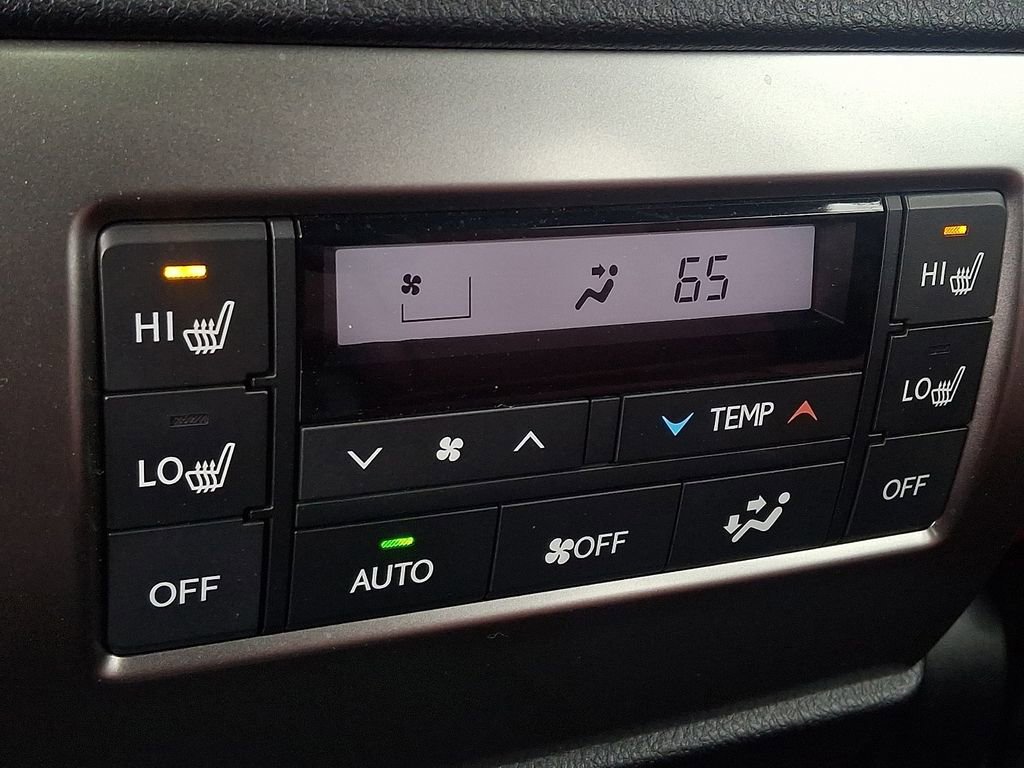 Used 2022 Lexus GX 460 Luxury w/ Sport Design Package AWD/4WD image 11