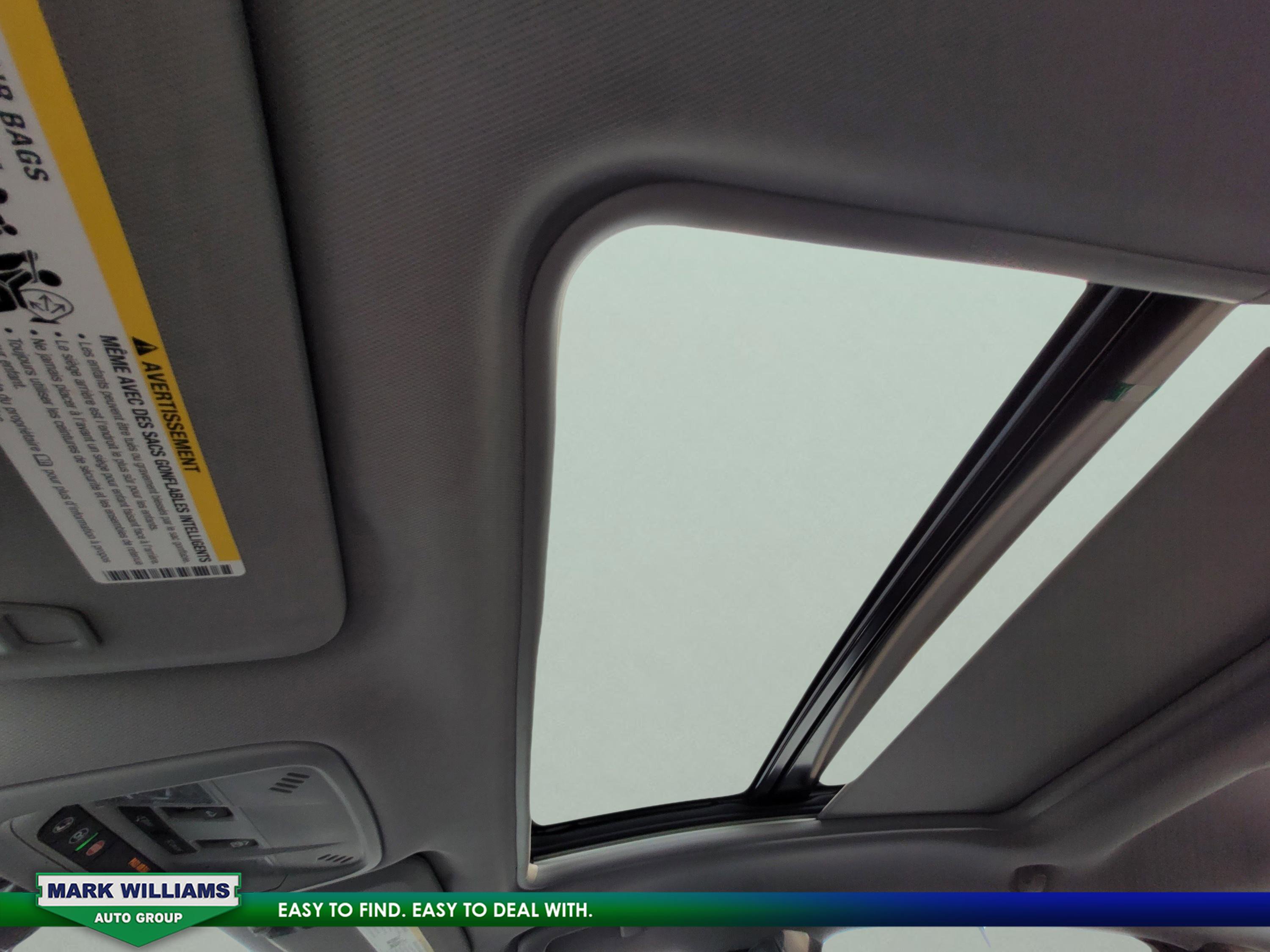 Used 2024 Chevrolet Malibu LT image 28