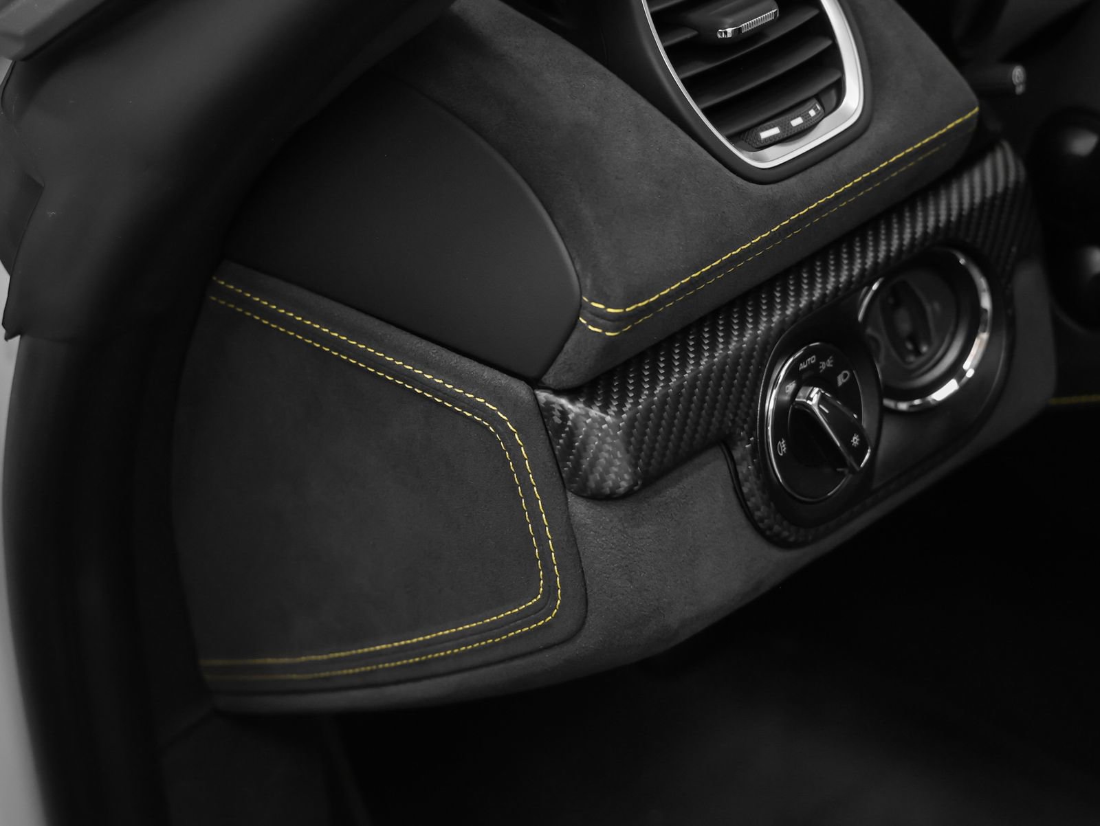 Certified 2025 Porsche 718 Boxster Spyder RS RWD image 52