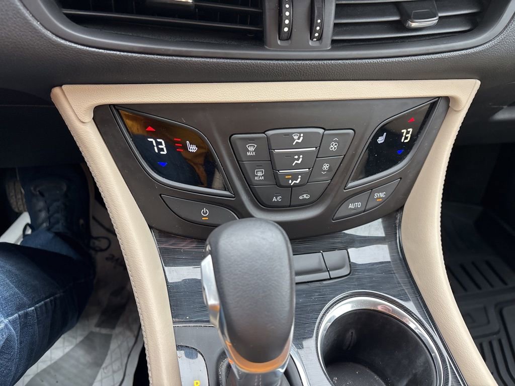 Used 2017 Buick Envision Preferred image 24
