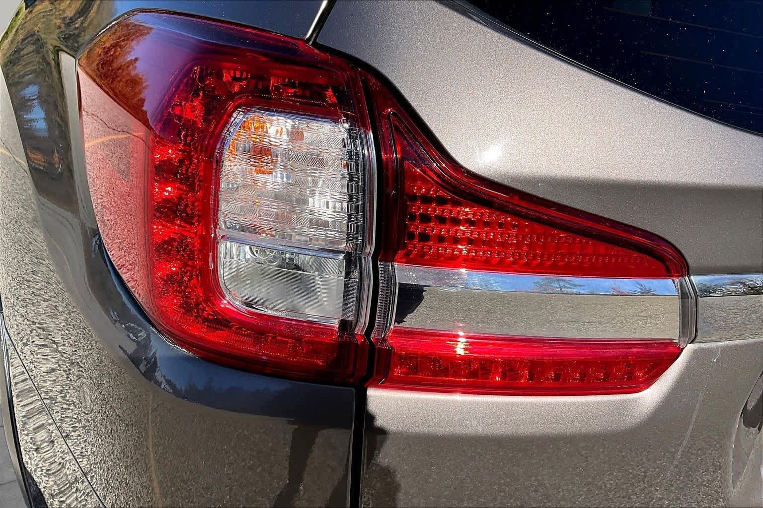 Used 2021 Subaru Ascent Premium w/ Sport Package AWD/4WD image 28