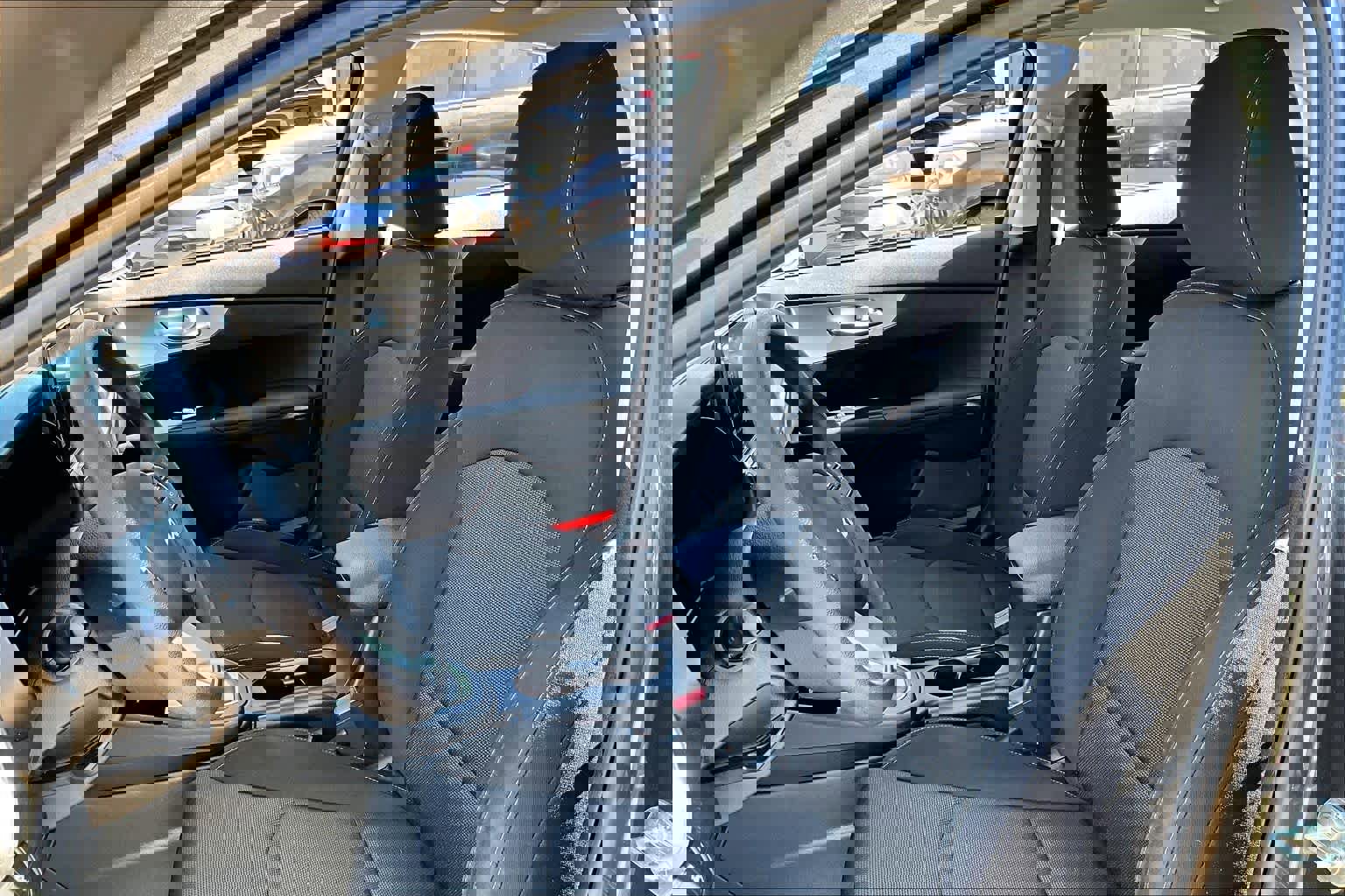 Used 2022 Kia Forte LXS w/ LXS Technology Package image 8