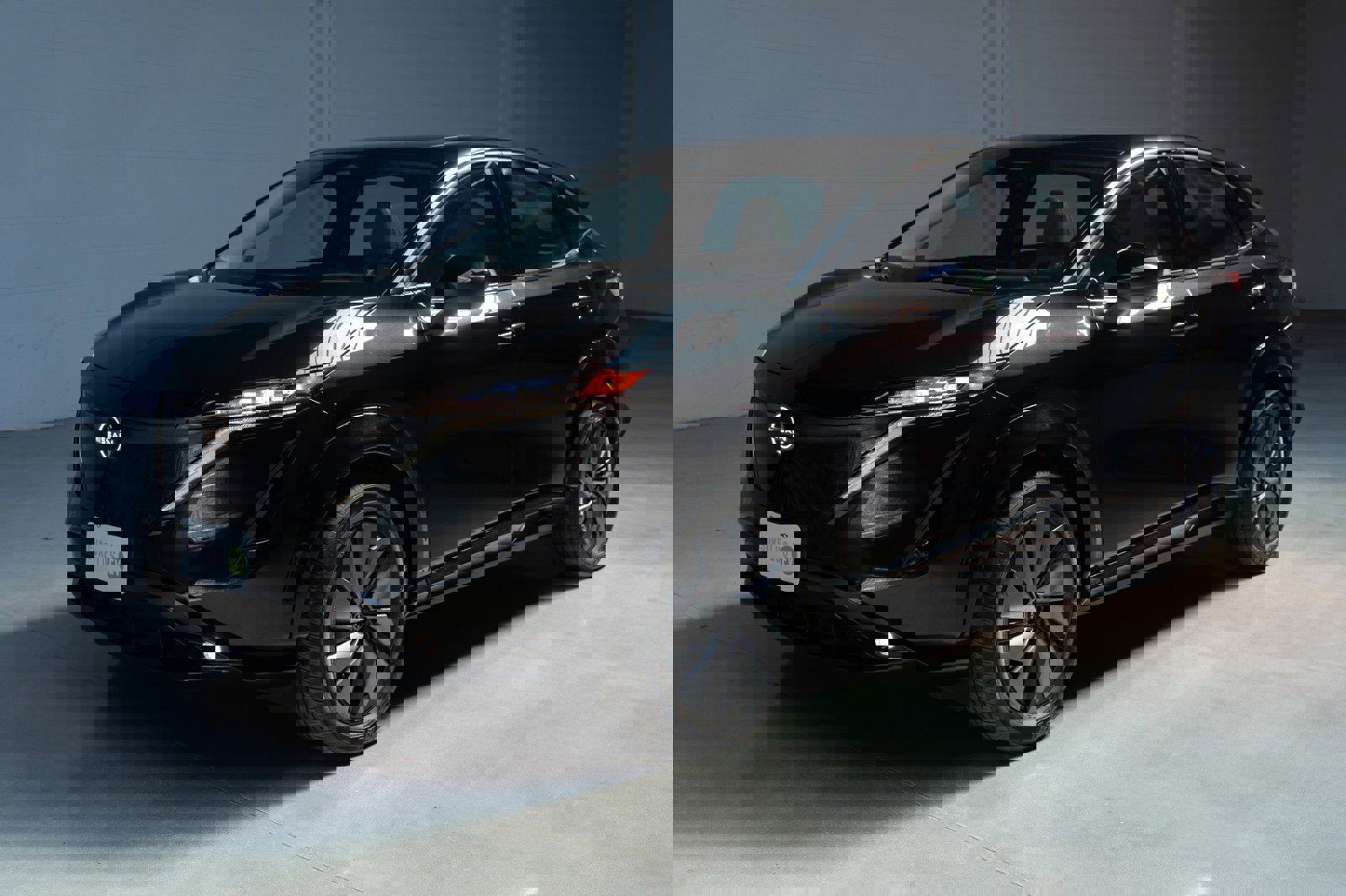 Used 2023 Nissan Ariya AWD image 1