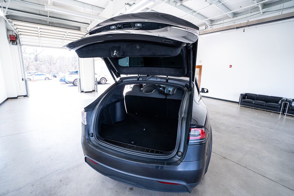 Used 2024 Tesla Model X image 53