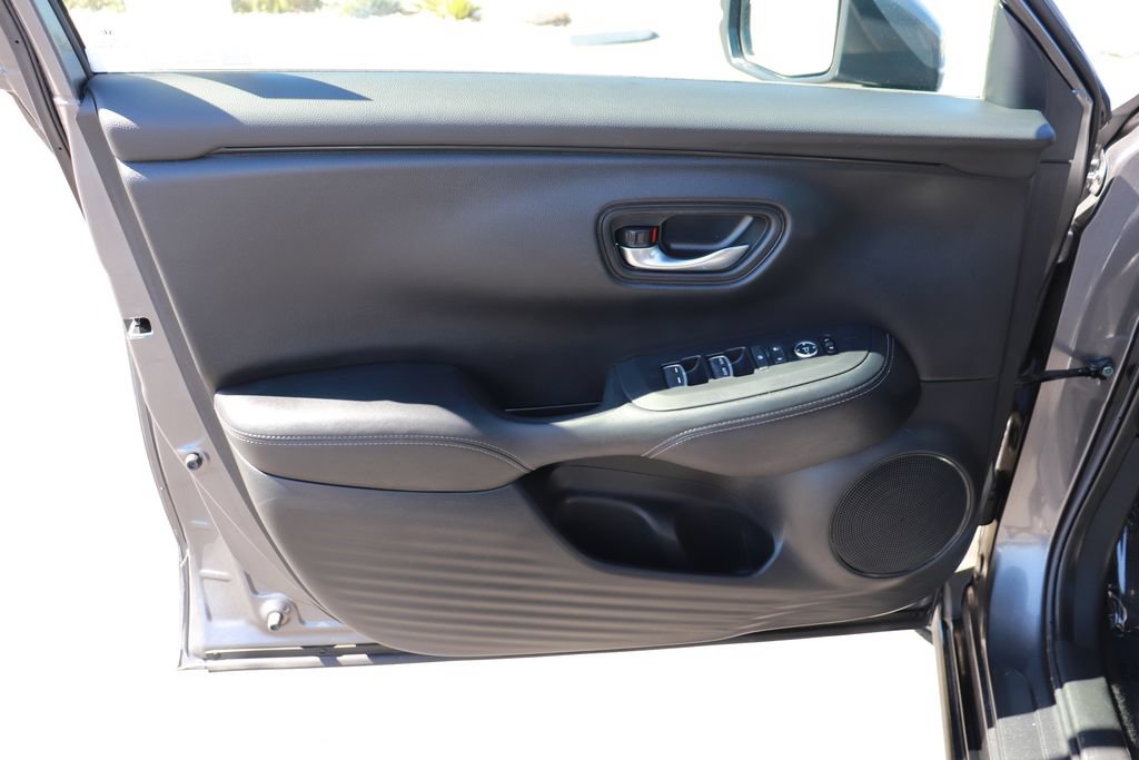 Used 2024 Honda HR-V EX-L image 9
