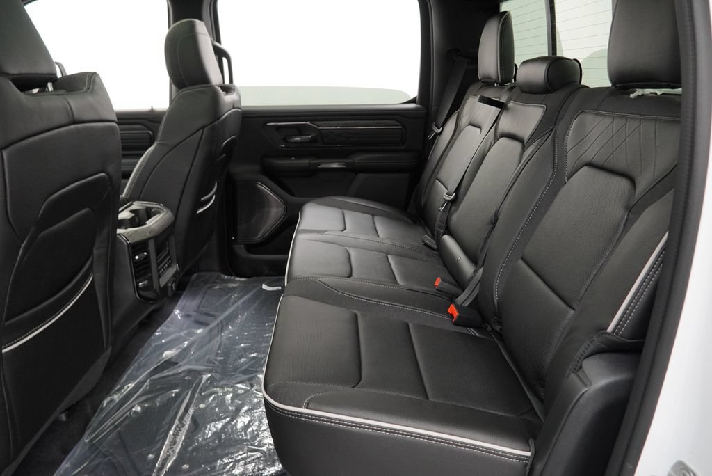 New 2027 RAM 1500 Limited w/ Body Color Bumper Group AWD/4WD image 17