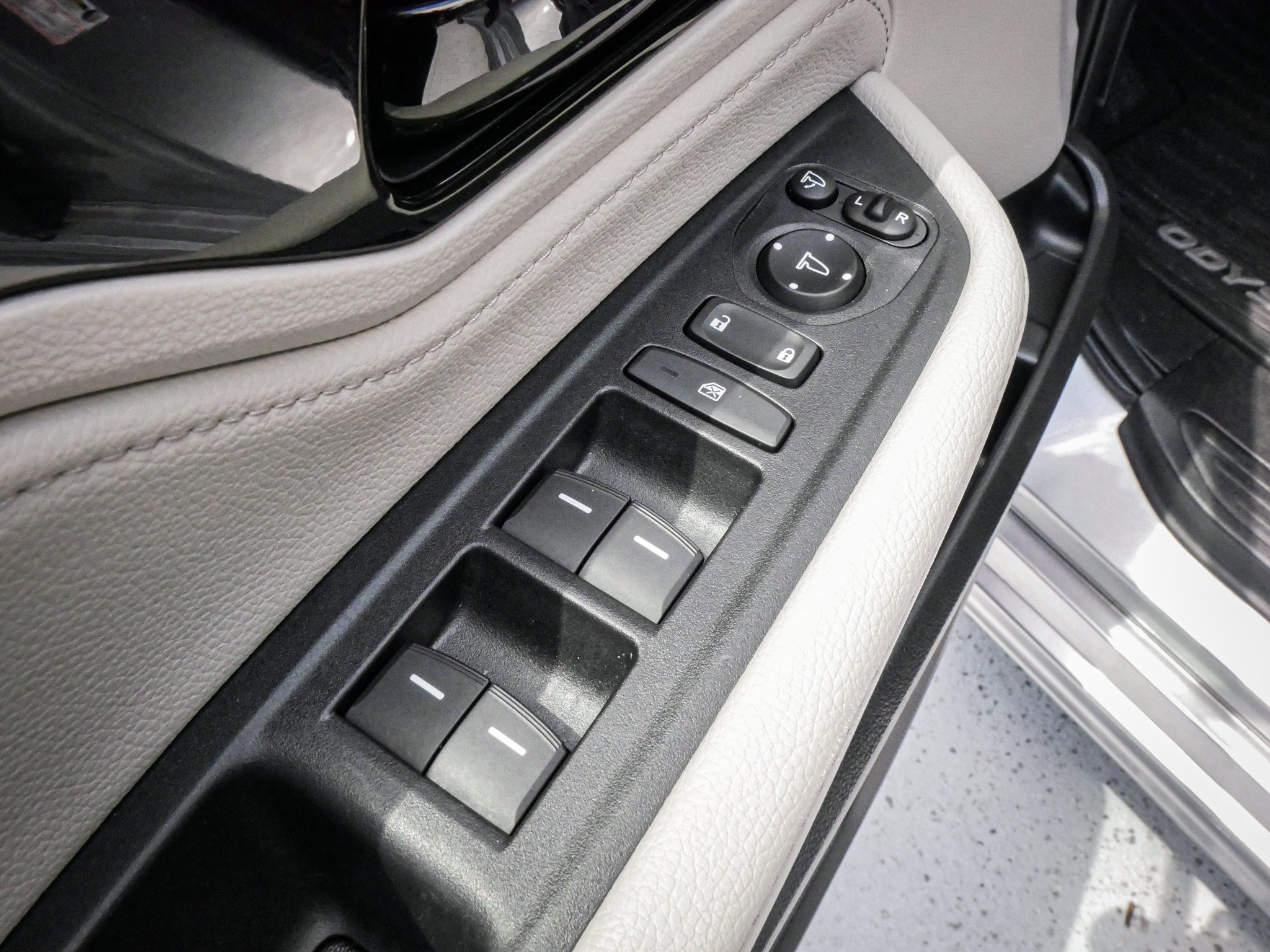 Certified 2026 Honda Odyssey Elite image 15