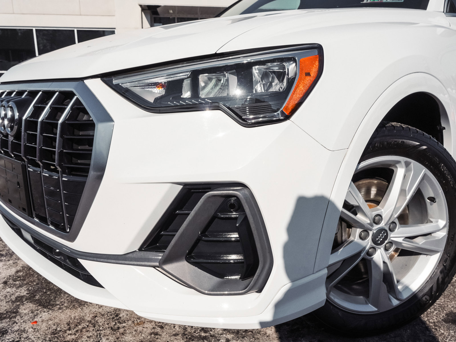 Used 2020 Audi Q3 2.0T Premium image 39