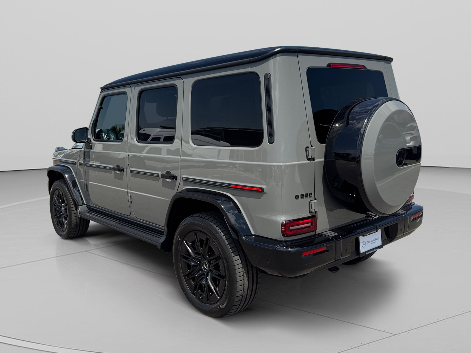 New 2026 Mercedes-Benz G 580 w/ EQ Technology image 3