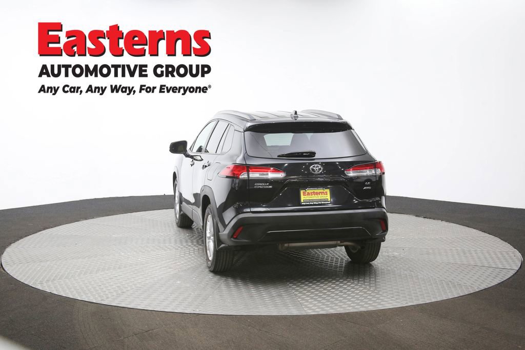 Used 2022 Toyota Corolla Cross LE image 65