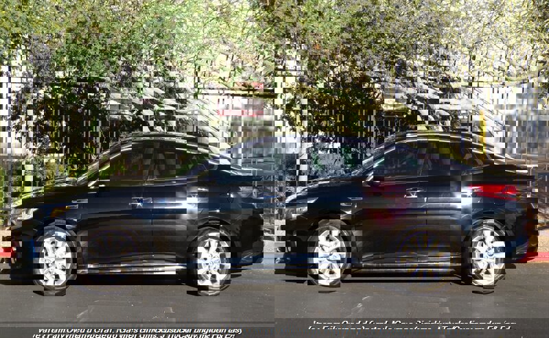 Used 2018 Kia Optima S w/ Panoramic Sunroof Package image 7