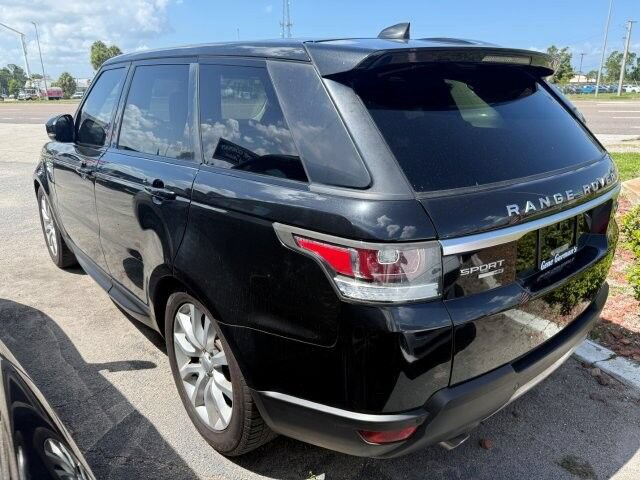 Used 2017 Land Rover Range Rover Sport HSE AWD/4WD image 6