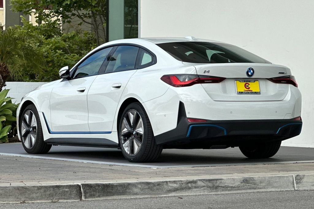 Used 2023 BMW i4 eDrive35 w/ Premium Package RWD image 5