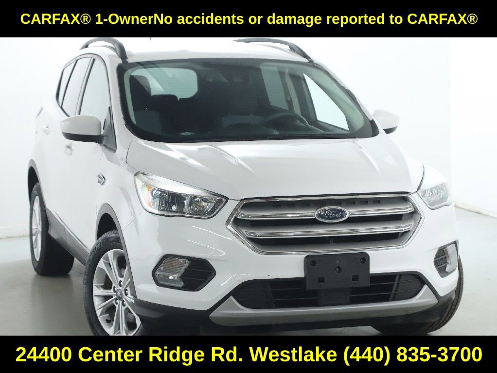 Used 2018 Ford Escape SE w/ Ford Safe & Smart Package image 2