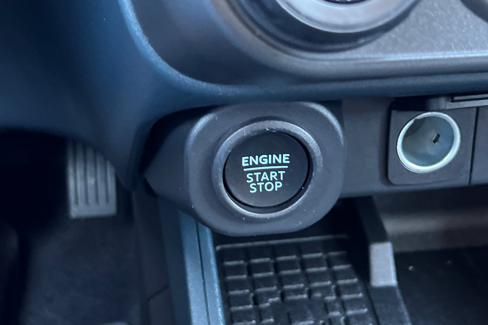 Used 2025 Ford Maverick Lobo AWD/4WD image 22
