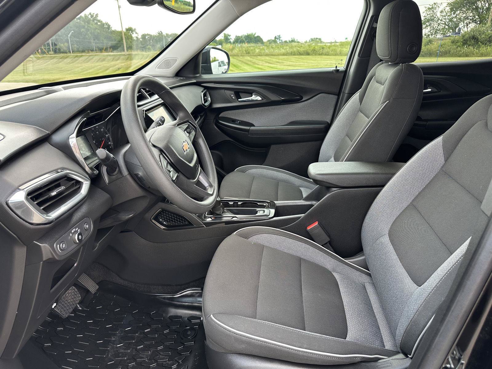 Certified 2023 Chevrolet TrailBlazer LT w/ Convenience Package AWD/4WD image 18