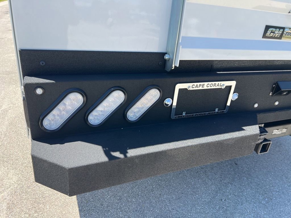 Used 2025 RAM 3500 Tradesman w/ Chrome Appearance Group image 35