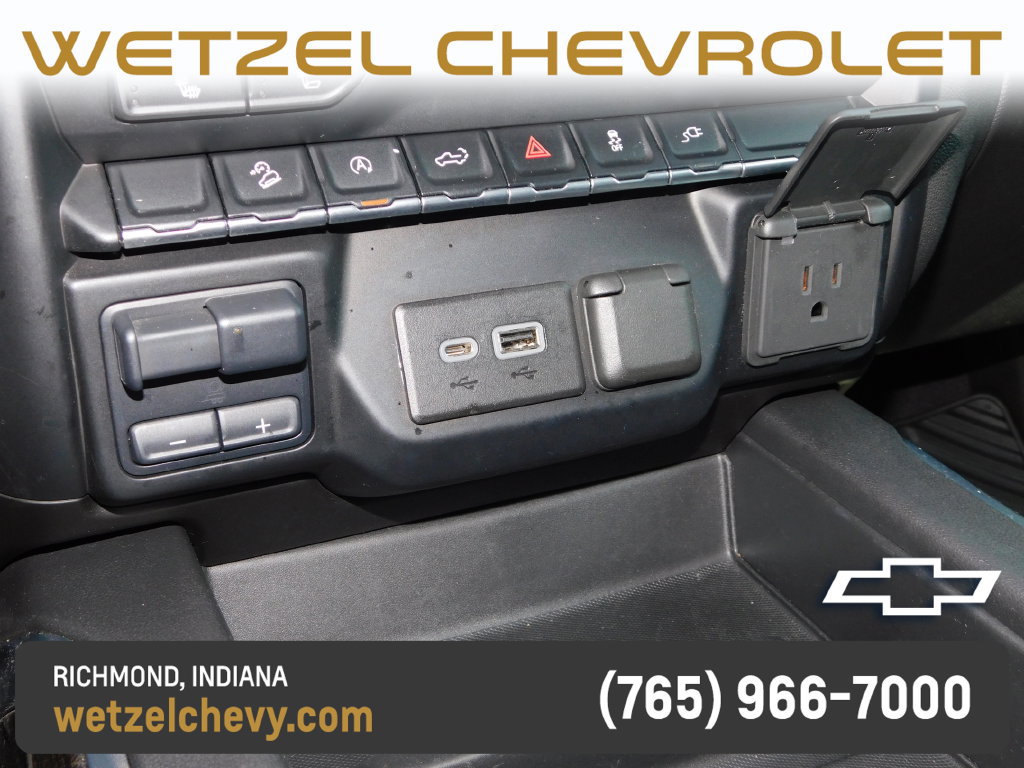 Certified 2021 Chevrolet Silverado 1500 RST w/ Convenience Package II AWD/4WD image 36