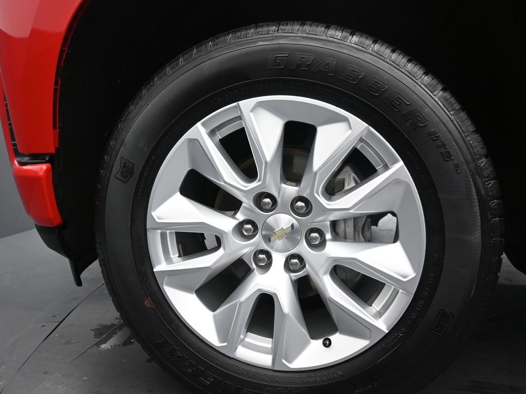 Used 2020 Chevrolet Silverado 1500 Custom w/ Custom Value Package image 14