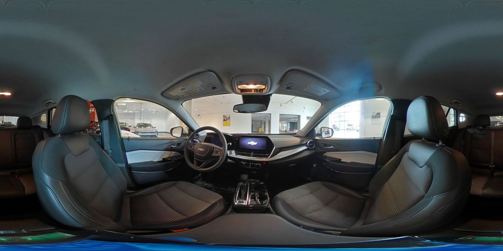 Used 2025 Chevrolet Trax LT FWD image 41