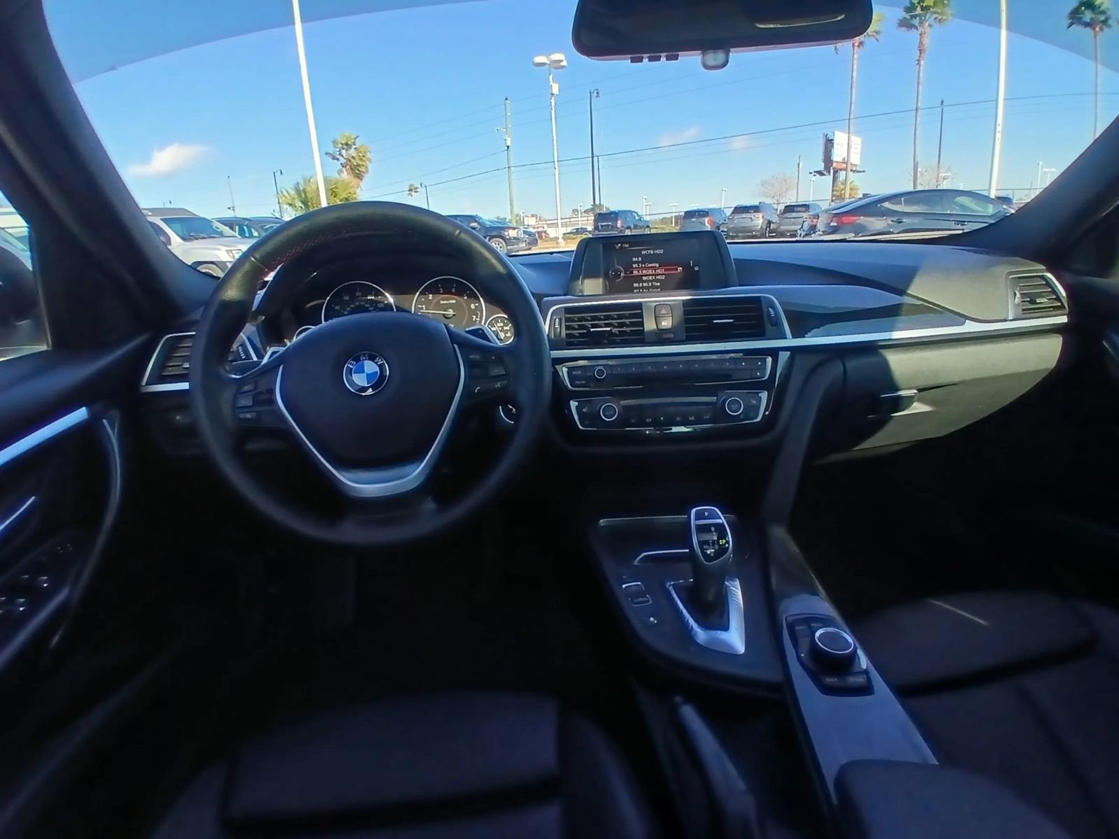 Used 2017 BMW 330i Sedan w/ Driver Assistance Package RWD image 26