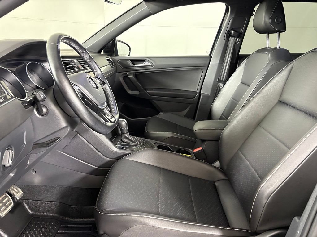 Used 2021 Volkswagen Tiguan SE R-Line FWD image 22