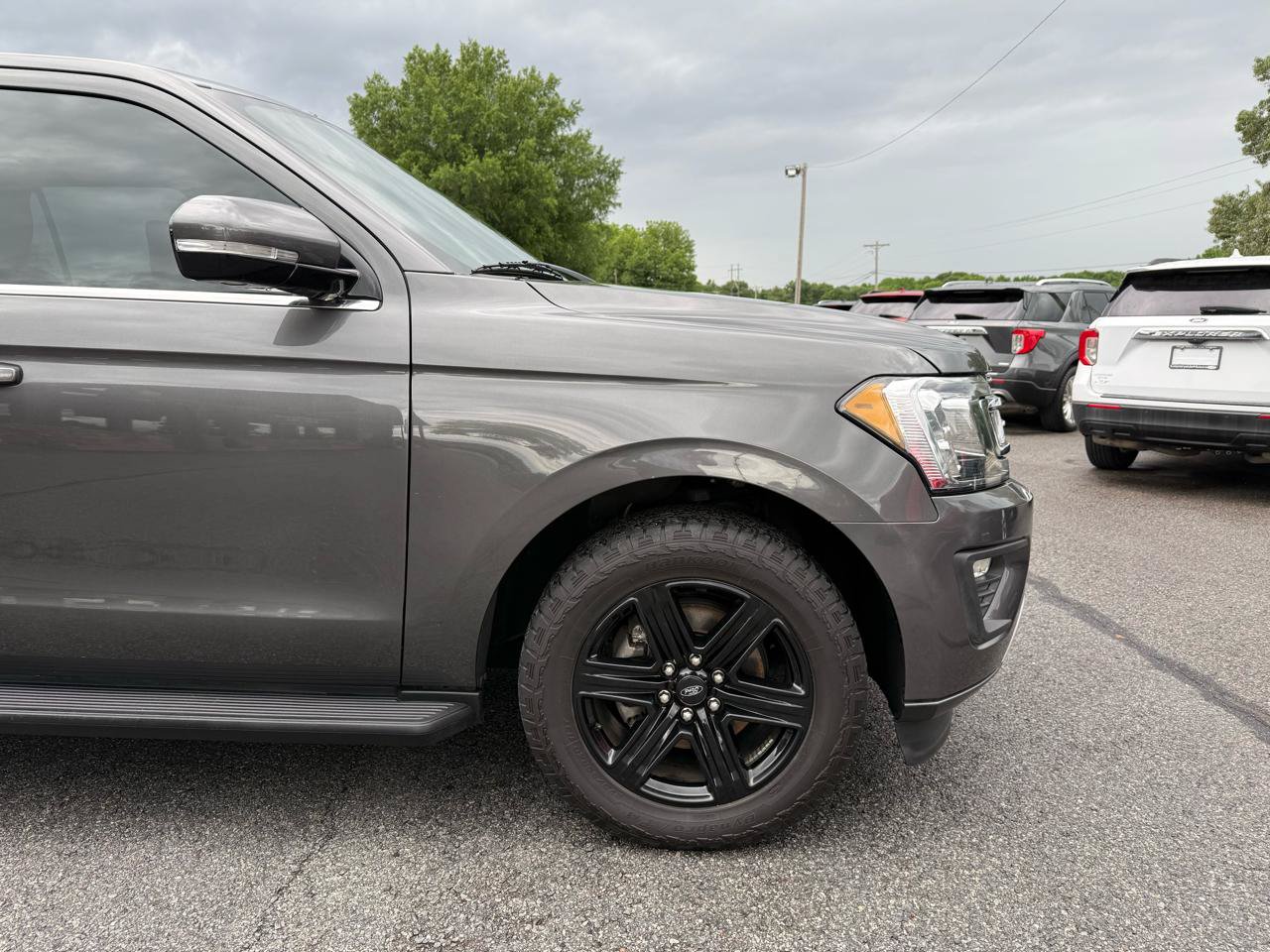 Used 2019 Ford Expedition XLT w/ Equipment Group 201A RWD image 42