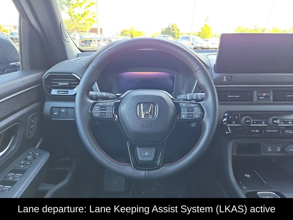 Used 2026 Honda Pilot Black Edition image 16