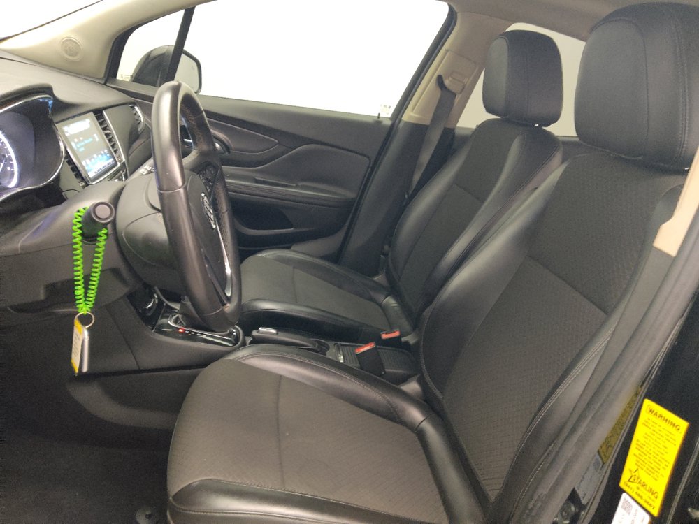 Used 2020 Buick Encore Preferred w/ Safety Package FWD image 17