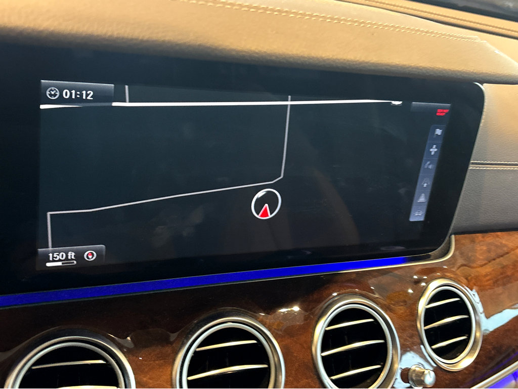 Used 2017 Mercedes-Benz E 300 4MATIC image 8