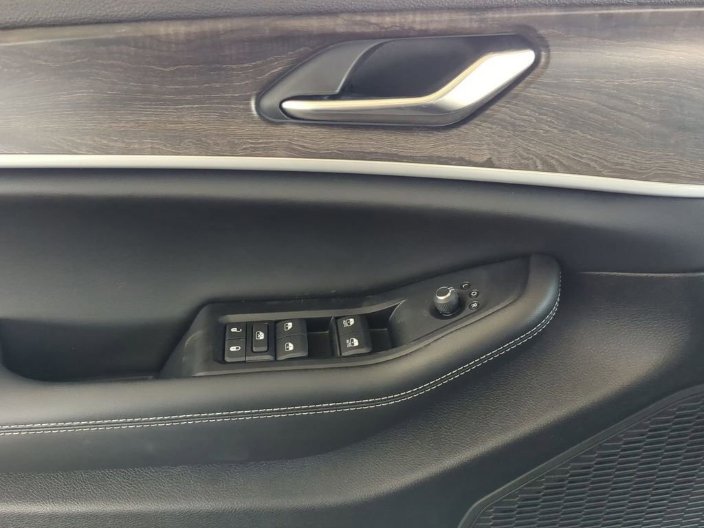New 2026 Jeep Grand Cherokee Altitude AWD/4WD image 14
