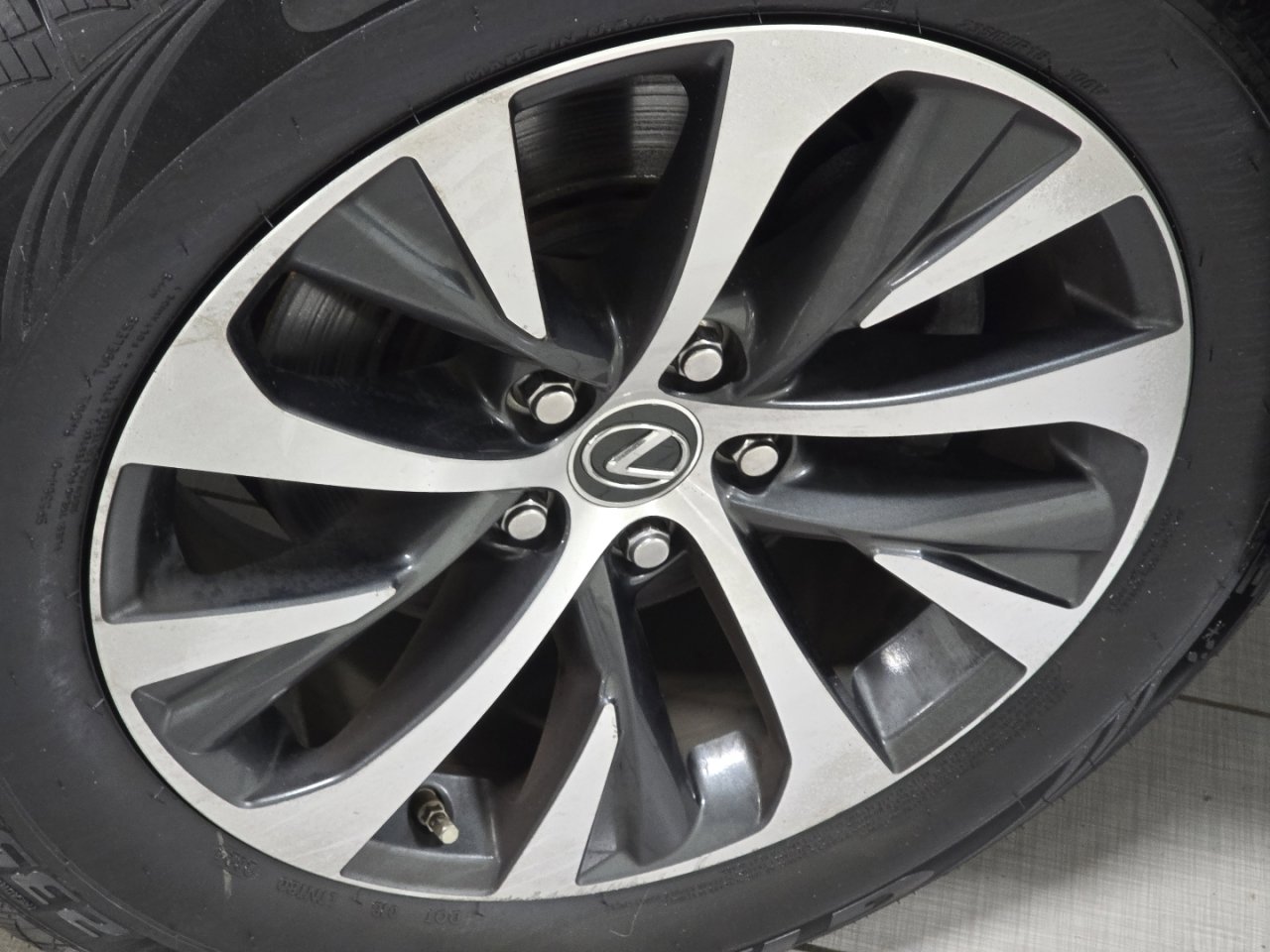 Used 2020 Lexus RX 350 AWD w/ Premium Package image 10