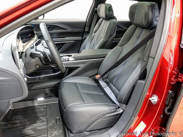 New 2025 Cadillac Lyriq Luxury w/ LPO, Floor Liner Package image 8