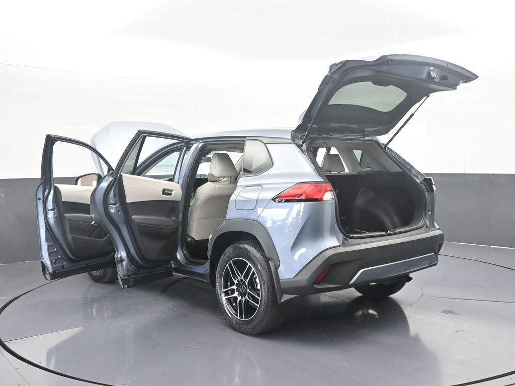 Used 2023 Toyota Corolla Cross L image 73