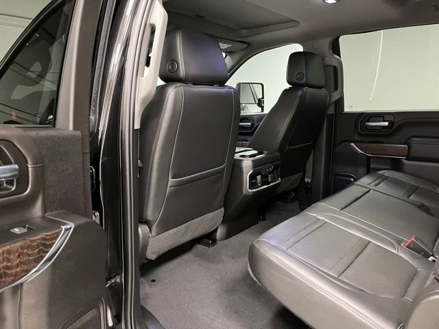 Used 2022 GMC Sierra 3500 Denali w/ Denali Ultimate Package AWD/4WD image 45