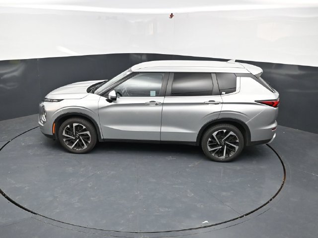 Used 2024 Mitsubishi Outlander SE FWD image 47