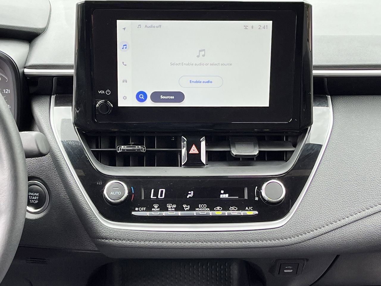 Used 2025 Toyota Corolla SE FWD image 15